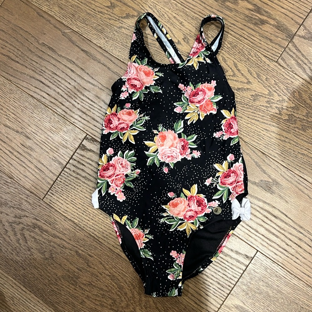 Girls Ripzone one piece bathing suit